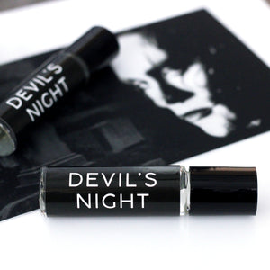Devil's Night (Cedar + Clove)